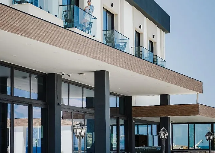 Shayna Club キレニア