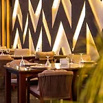 Shayna Club Hotel