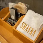 Shayna Club *
