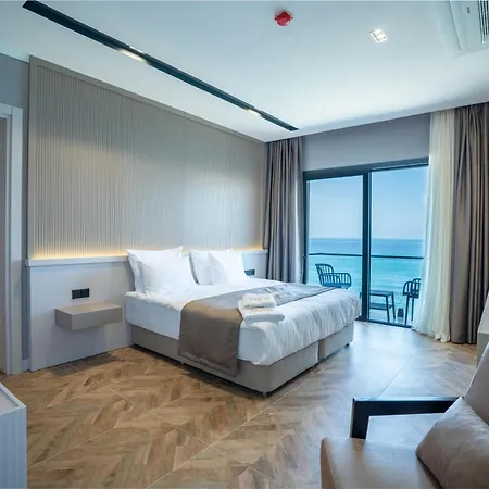 Shayna Club Отель Кирения