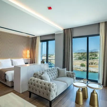 Shayna Club * Kyrenia (Northern Cyprus)