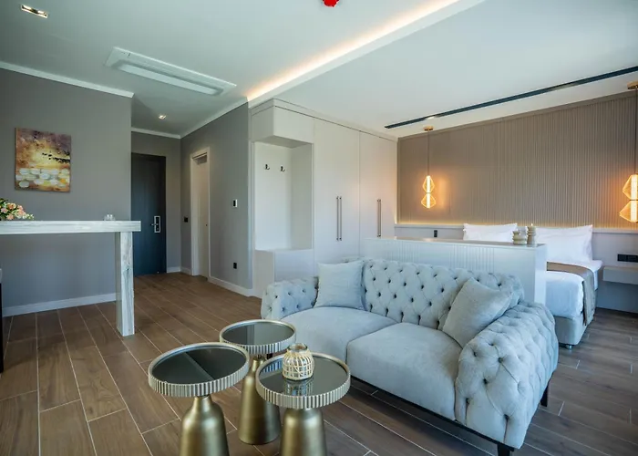 Shayna Club Hotel Girne